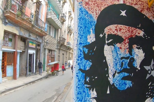 A mural of coomunist hero Che Guevara in Havana