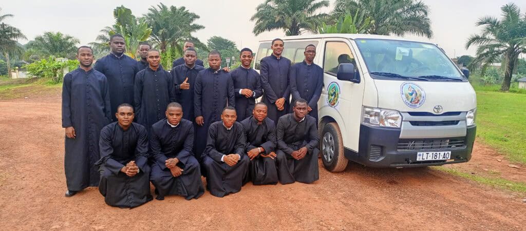 A Minibus for a Seminary in Equatorial Guinea