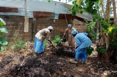 Sisters at work.
BENIN / PARAKOU 23/00160
Existence help for 9 Benedictine Nuns at the Monastery "Notre Dame de l´Écoute", 2023