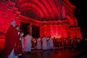 A Mass and ceremony were held in 82 ecclesiastical territories, churches and universities in the Philippines for those martyred for their faith and those suffering in order to live His Word.