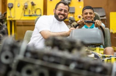 Father Hannna Kanaan with a student in the automotive class at the technical vocational school for young people, run by the Melkite Fathers of the Foyer de la Providence in Sidon (Lebanon).